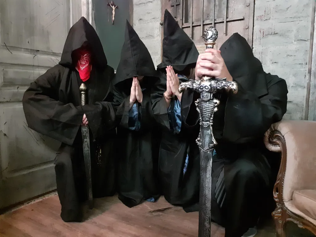 Escape Game Halloween à Montpellier : la nuit où The Grand Asylum devient trop réel 3 acteur horreur escape game halloween montpellier