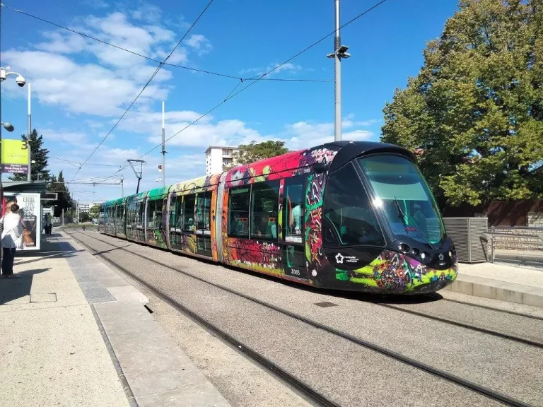 escape game Pérols en tram jusqu'à The Grand Asylum Montpellier